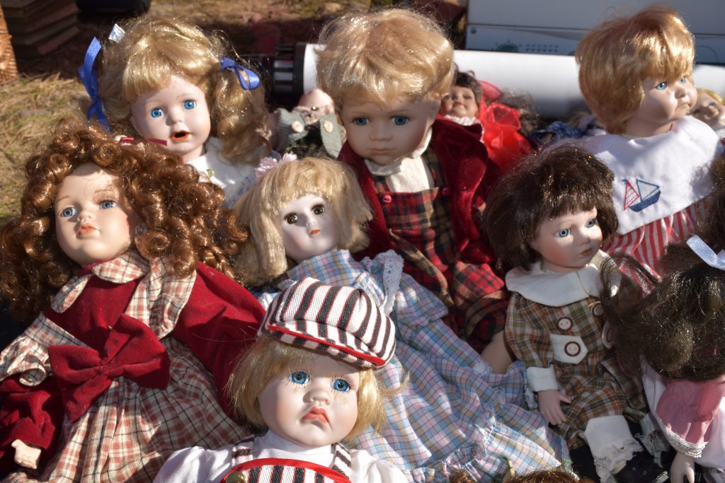 Dolls at Feketetó fair