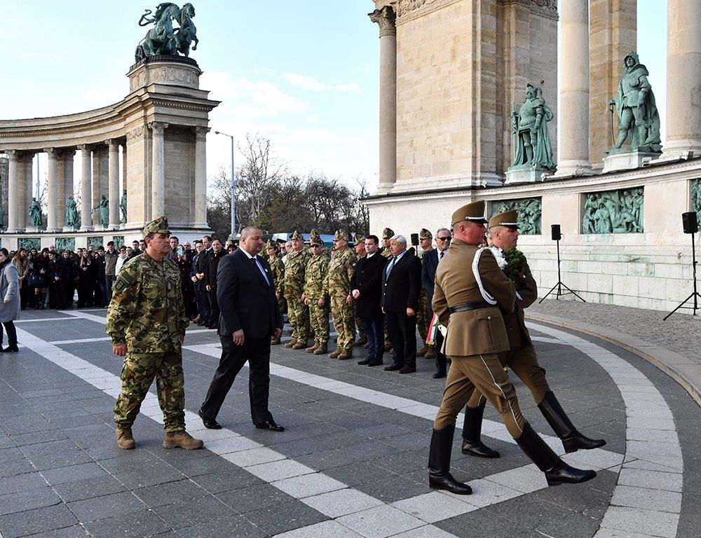 Wreath-laying of Ministry of Defence