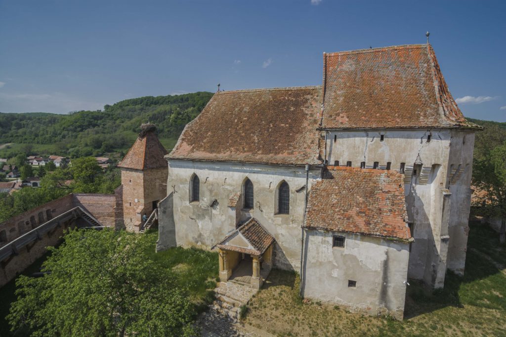 Fortified church in Szászalmád