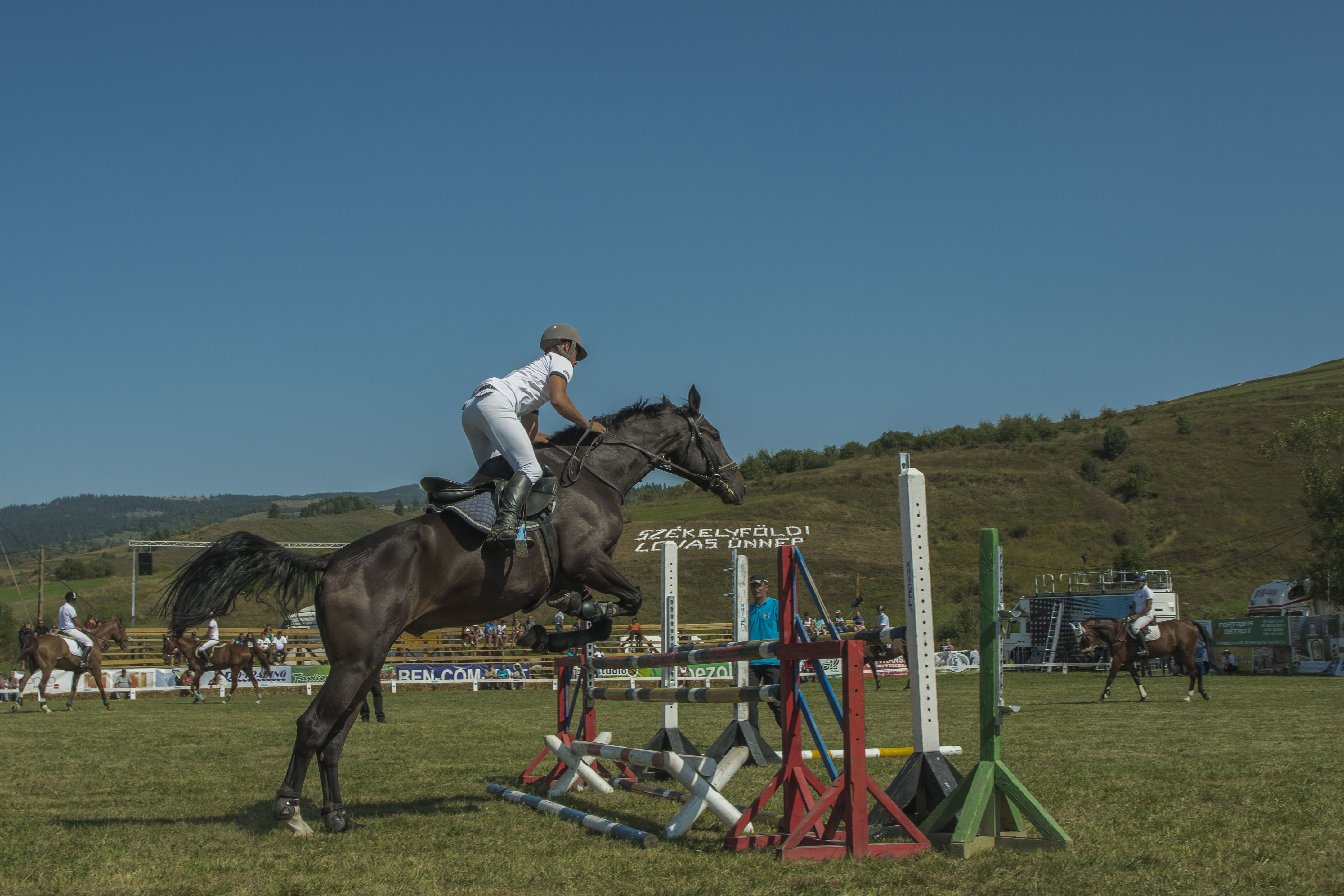 Show jumping competition