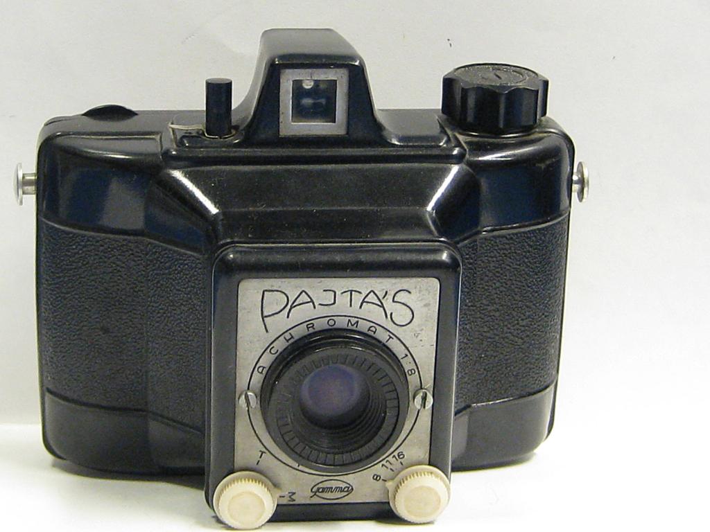 Pajtás" photo camera